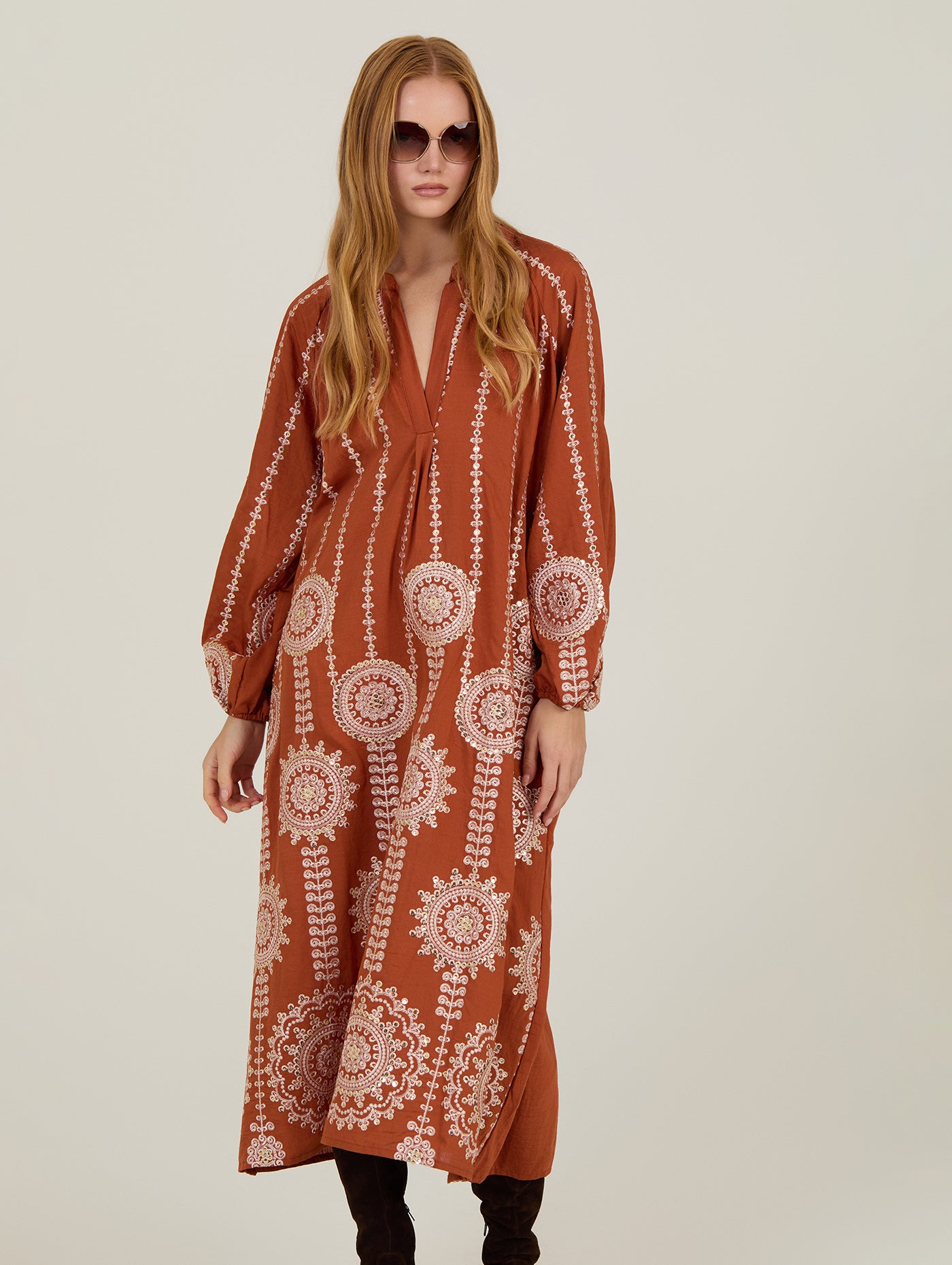 Vestido largo bordado