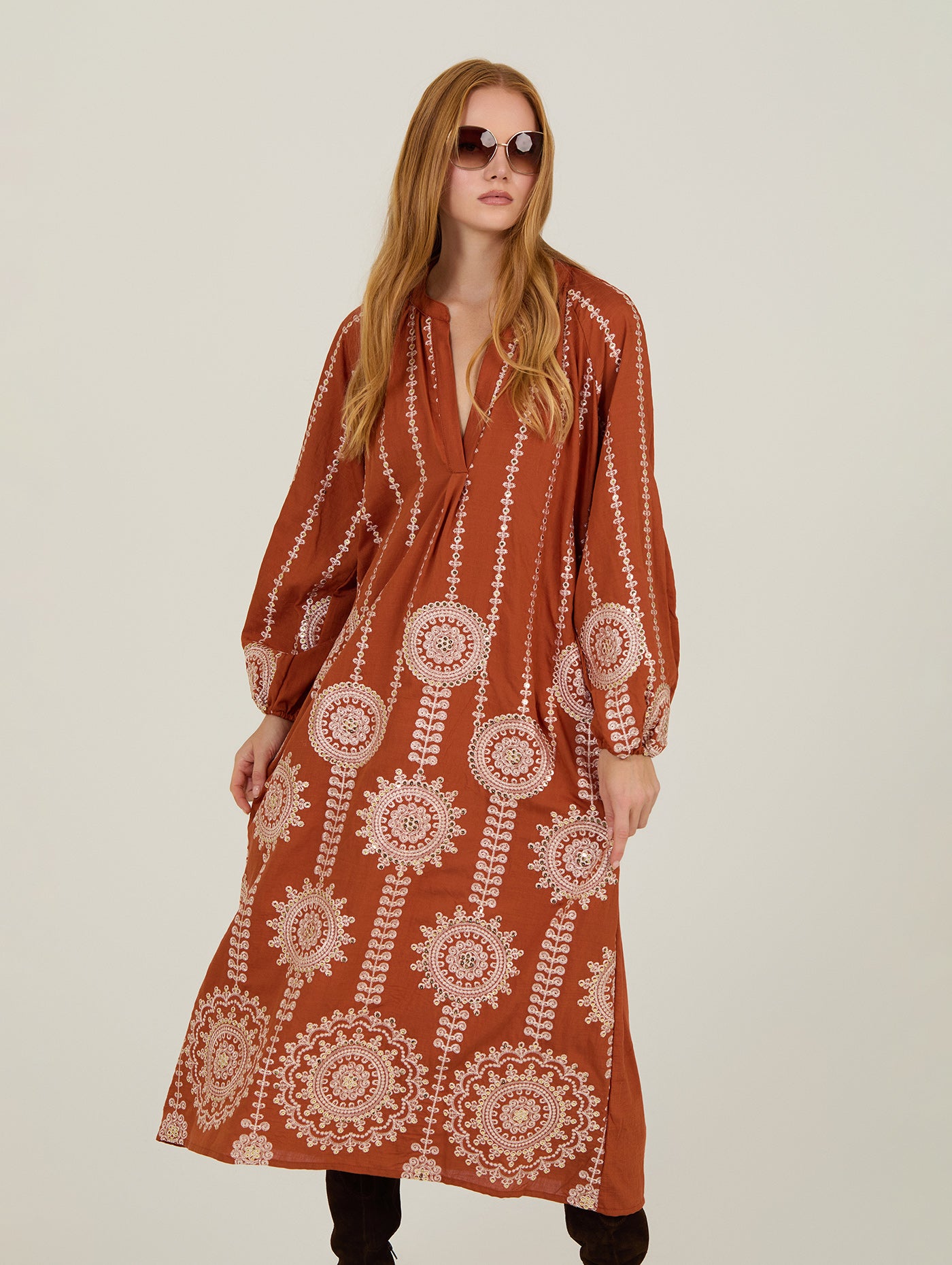 Vestido largo bordado