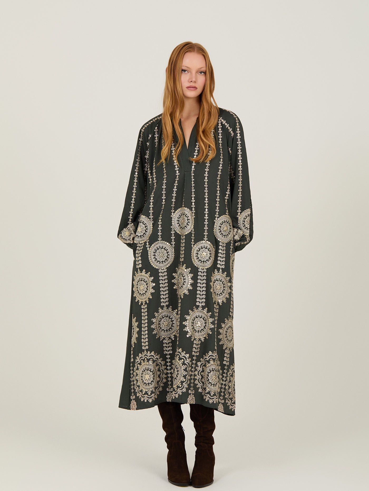 Vestido largo bordado