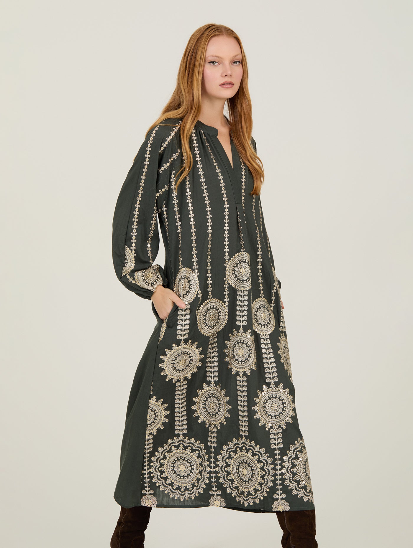 Vestido largo bordado