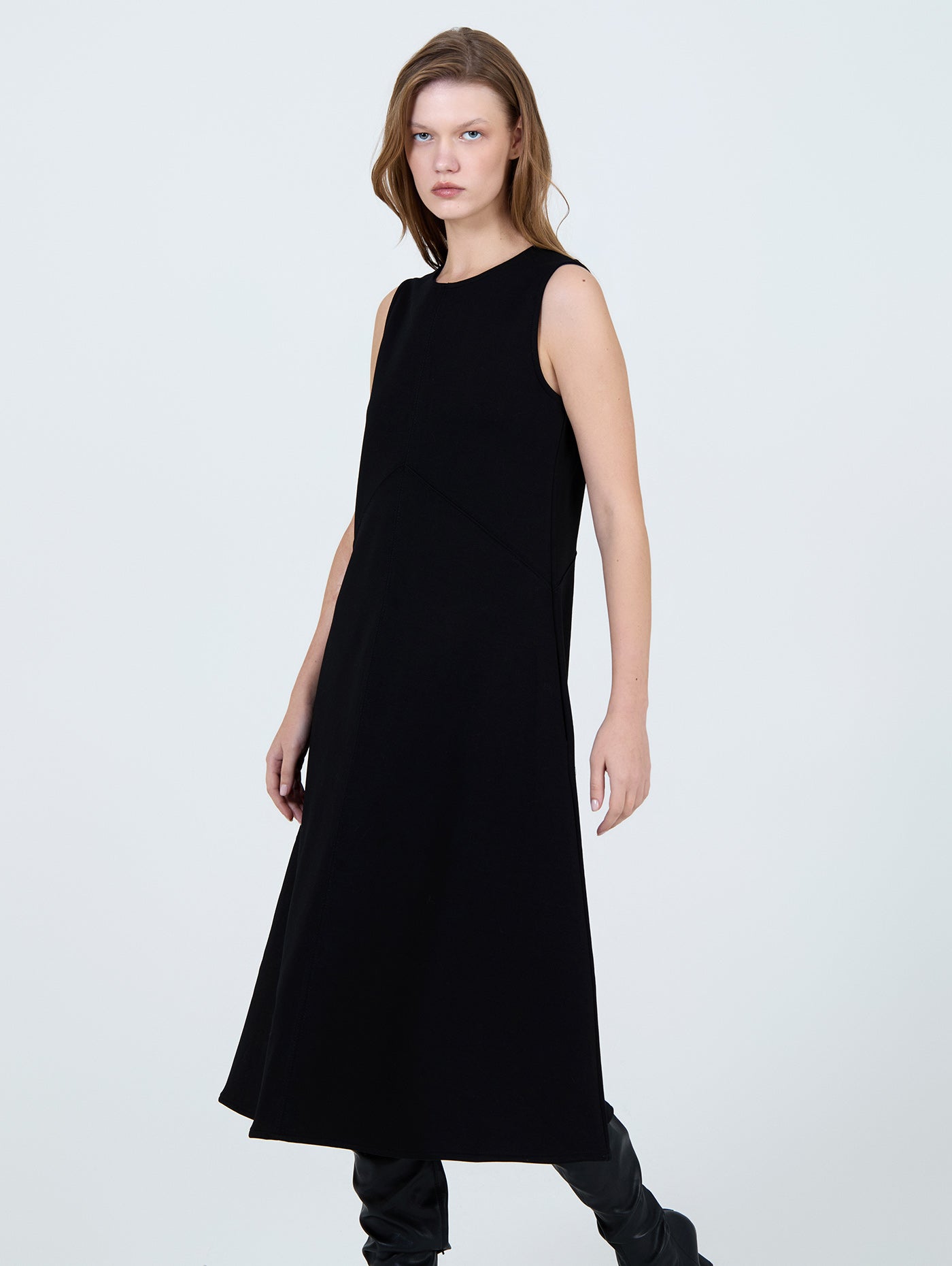 Vestido evasé negro