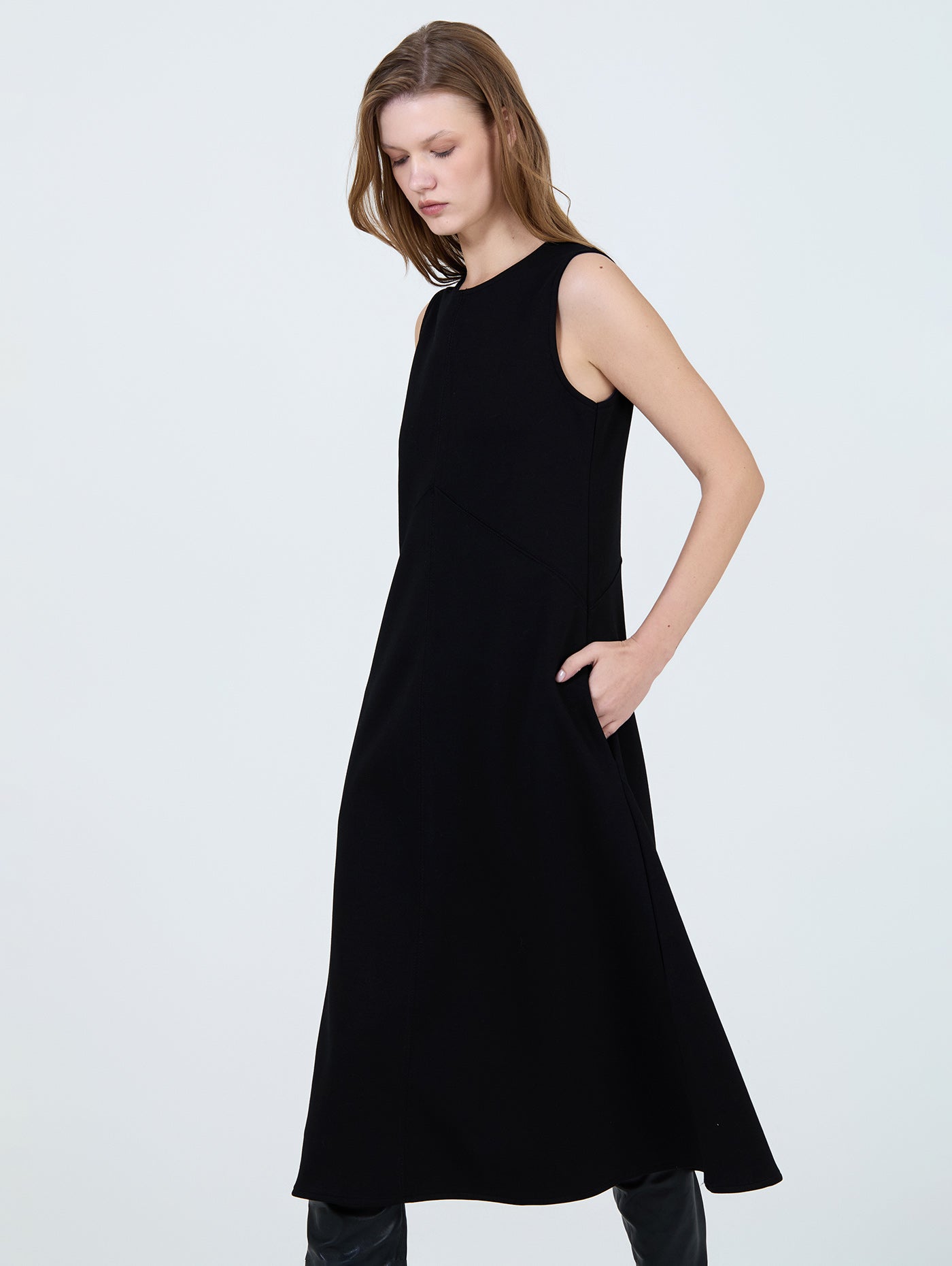 Vestido evasé negro