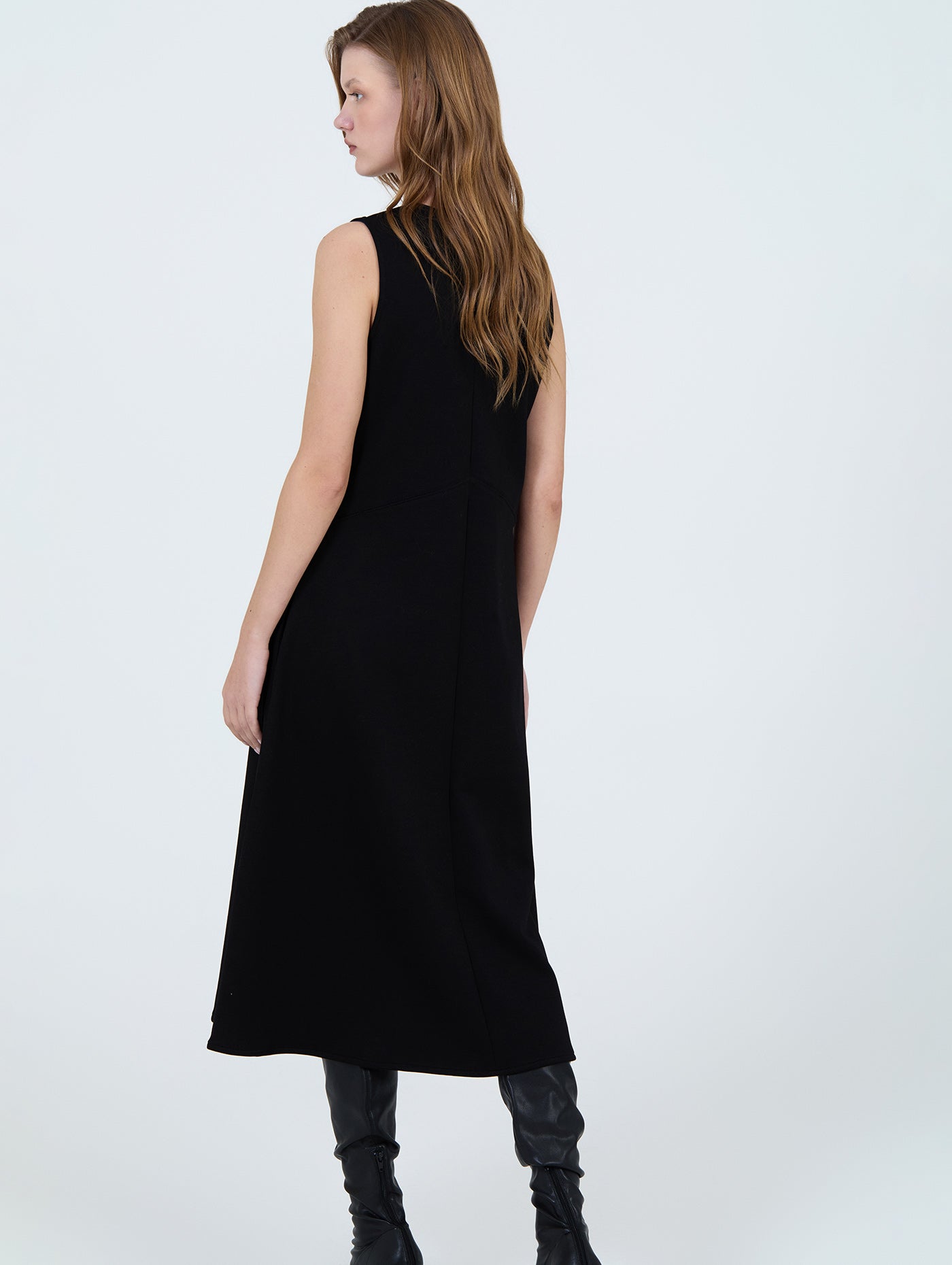 Vestido evasé negro