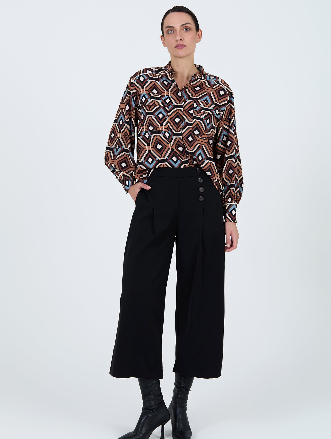 Pantalón tobillero fluido